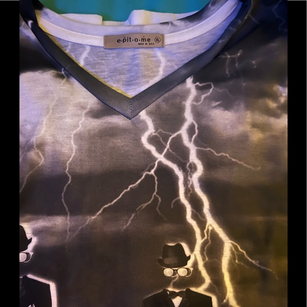 Mens Epitome Tee shirt size xL.  Excellent condition